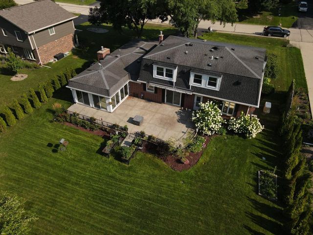 5729 Evarit DRIVE, Mount Pleasant, WI 53406