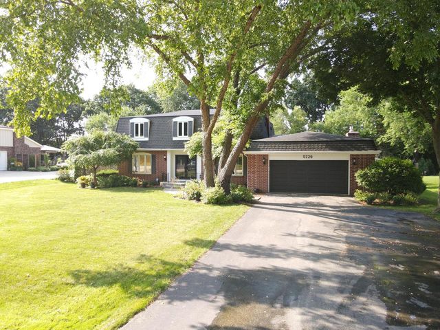 5729 Evarit DRIVE, Mount Pleasant, WI 53406