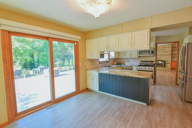5729 Evarit DRIVE, Mount Pleasant, WI 53406