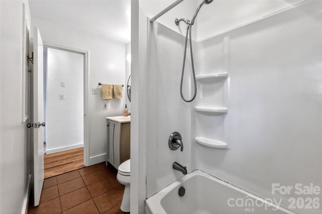 107 High Street, Black Mountain, NC 28711