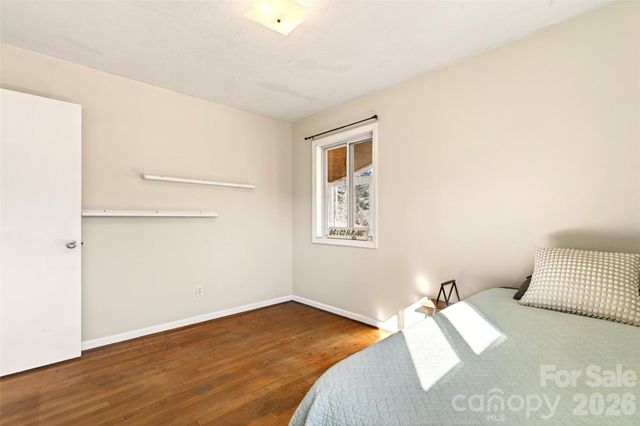 107 High Street, Black Mountain, NC 28711