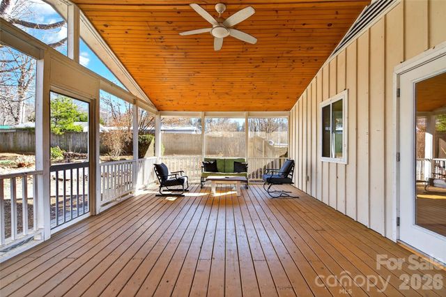 107 High Street, Black Mountain, NC 28711