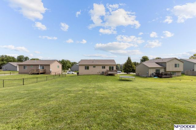 5026 N 161st Street, Omaha, NE 68116