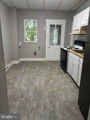 129 N WHITE ST, Shenandoah, PA 17976