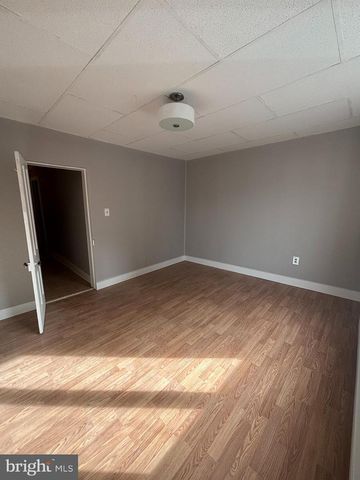 129 N WHITE ST, Shenandoah, PA 17976
