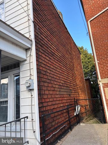 129 N WHITE ST, Shenandoah, PA 17976