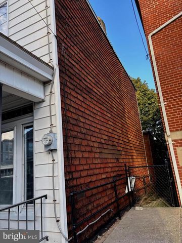 129 N WHITE ST, Shenandoah, PA 17976