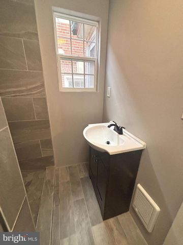 129 N WHITE ST, Shenandoah, PA 17976