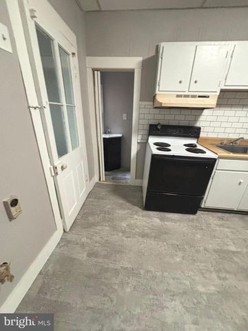 129 N WHITE ST, Shenandoah, PA 17976