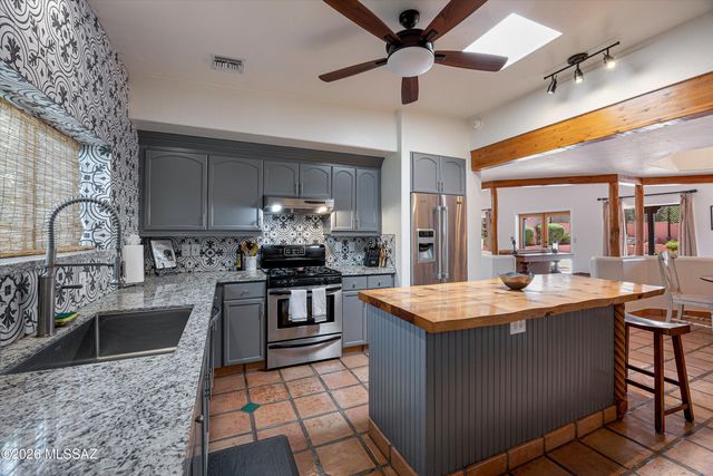 2539 E Edison Street, Tucson, AZ 85716