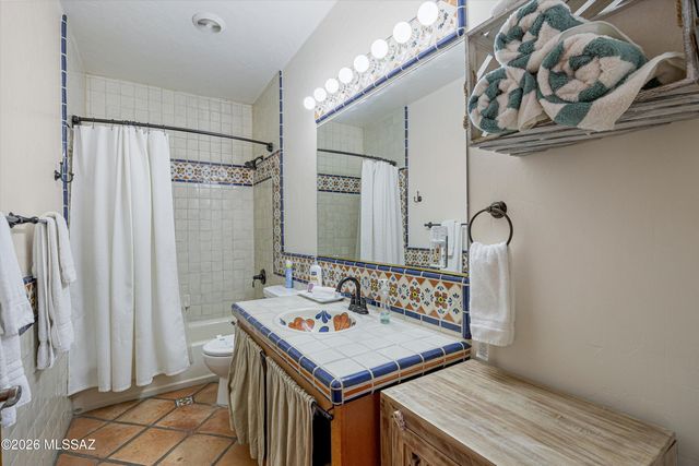 2539 E Edison Street, Tucson, AZ 85716