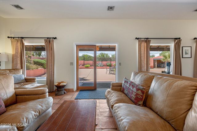 2539 E Edison Street, Tucson, AZ 85716