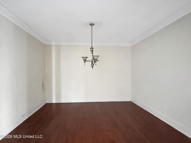 14 Autumn Hill Place, Jackson, MS 39211