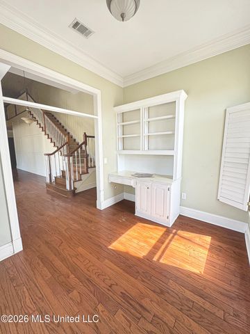 14 Autumn Hill Place, Jackson, MS 39211