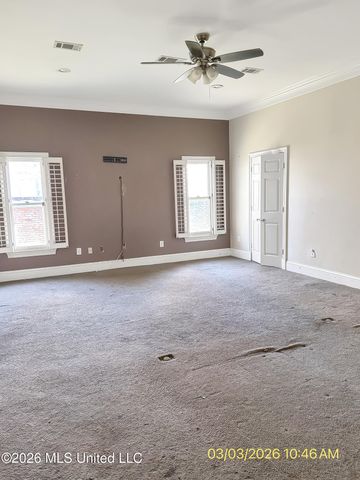 14 Autumn Hill Place, Jackson, MS 39211