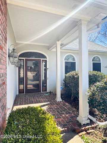 14 Autumn Hill Place, Jackson, MS 39211