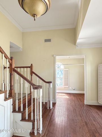 14 Autumn Hill Place, Jackson, MS 39211