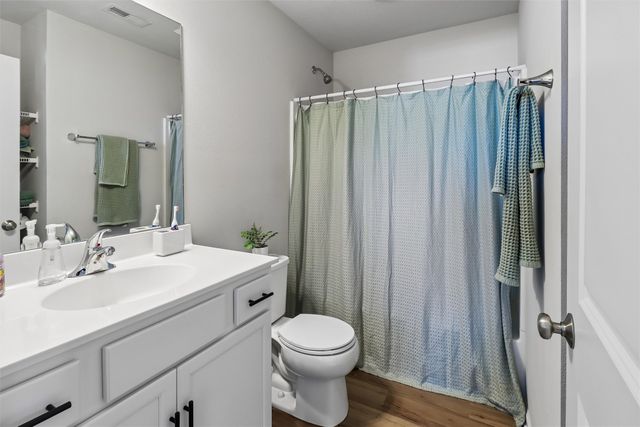 1820 17th Street SE, Altoona, IA 50009