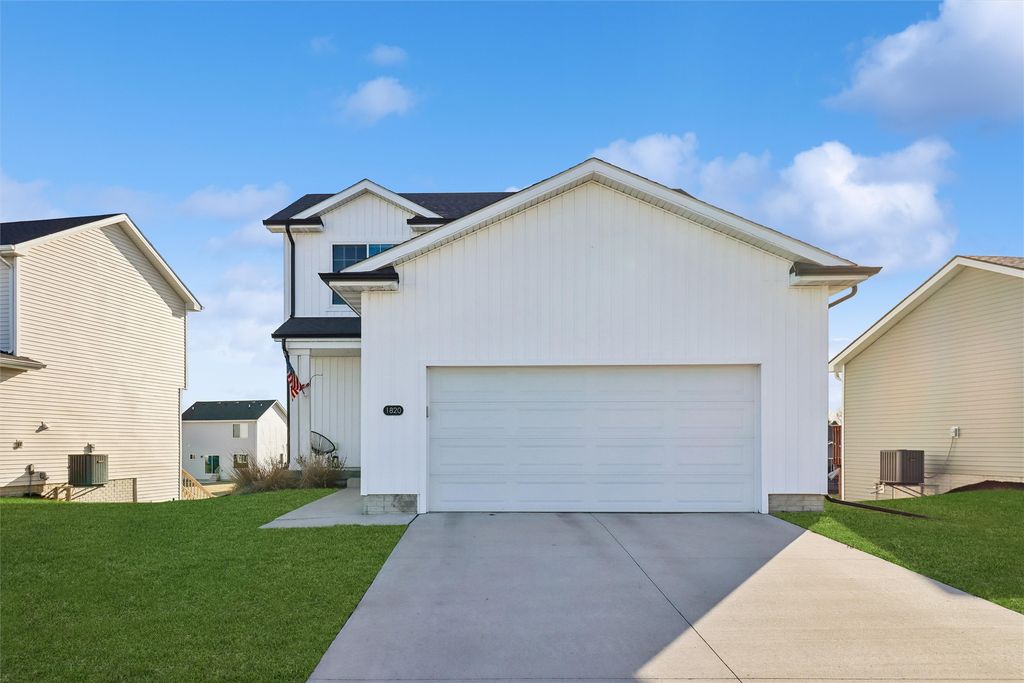 1820 17th Street SE, Altoona, IA 50009