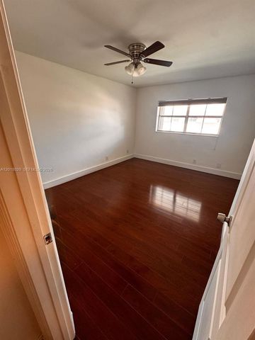 6709 N Kendall Dr 230, Pinecrest, FL 33156