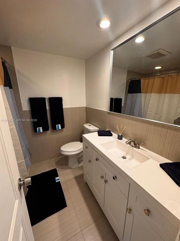 6709 N Kendall Dr 230, Pinecrest, FL 33156