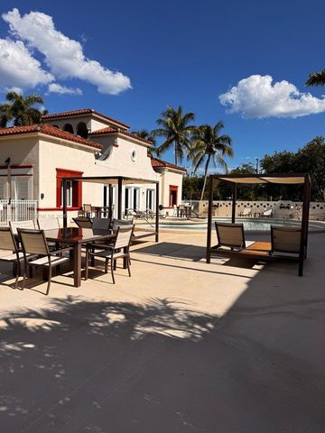 6709 N Kendall Dr 230, Pinecrest, FL 33156