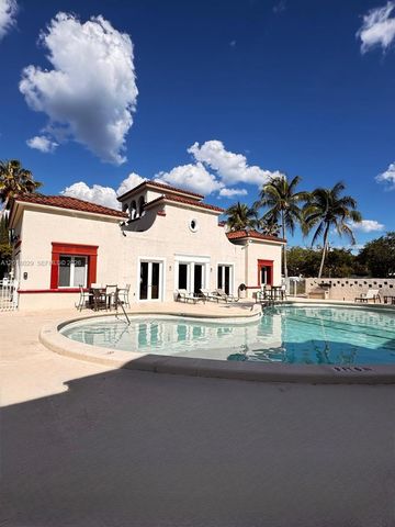 6709 N Kendall Dr 230, Pinecrest, FL 33156