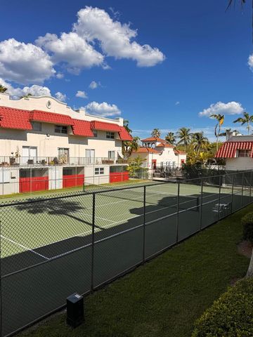 6709 N Kendall Dr 230, Pinecrest, FL 33156