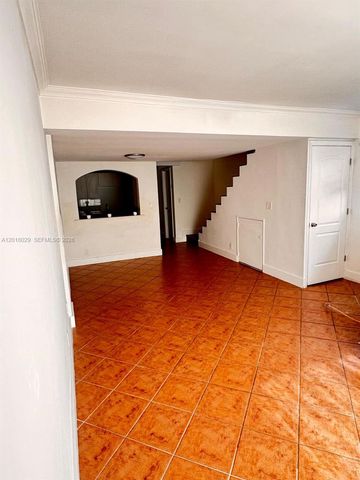 6709 N Kendall Dr 230, Pinecrest, FL 33156