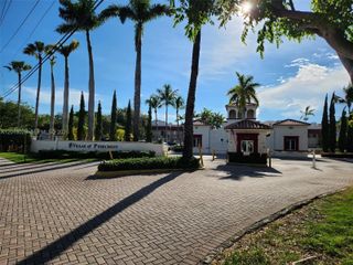6709 N Kendall Dr 230, Pinecrest, FL 33156
