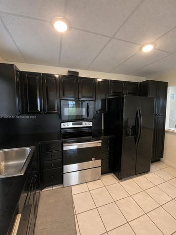 4850 SW 63rd Terrace 331, Davie, FL 33314