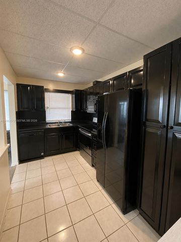 4850 SW 63rd Terrace 331, Davie, FL 33314