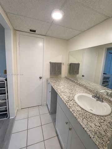 4850 SW 63rd Terrace 331, Davie, FL 33314