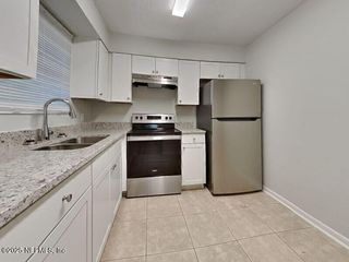 6828 MEDELLIN Court, Jacksonville, FL 32210