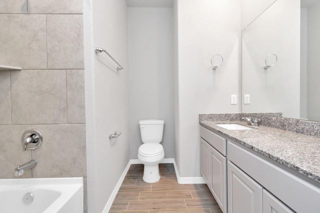 25746 Hickory Pecan Trail, Tomball, TX 77375