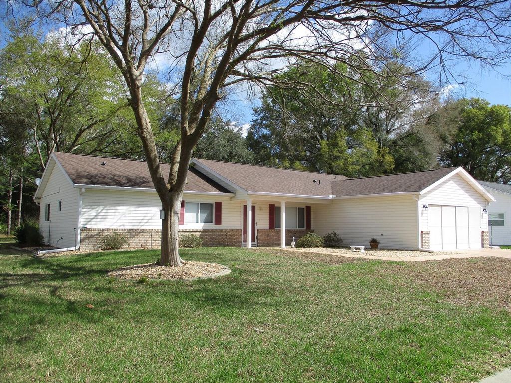 Image 1 of property listing at 14464 SW 112TH CIRCLE, Dunnellon, FL 34432