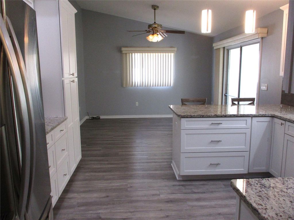 Image 15 of property listing at 14464 SW 112TH CIRCLE, Dunnellon, FL 34432