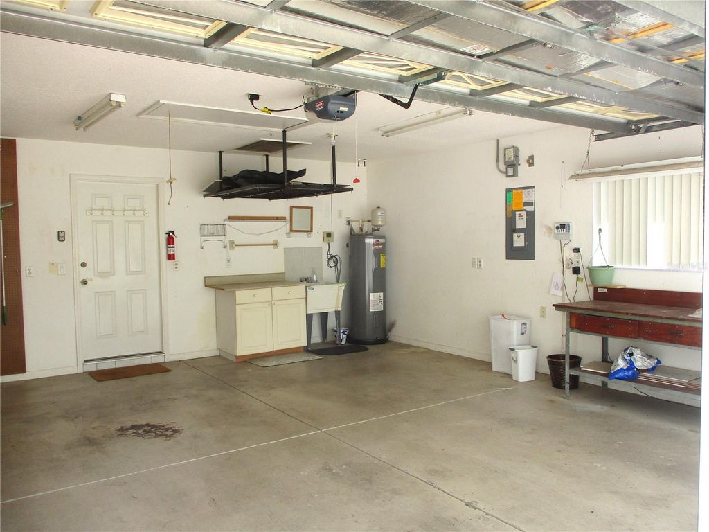 Image 44 of property listing at 14464 SW 112TH CIRCLE, Dunnellon, FL 34432