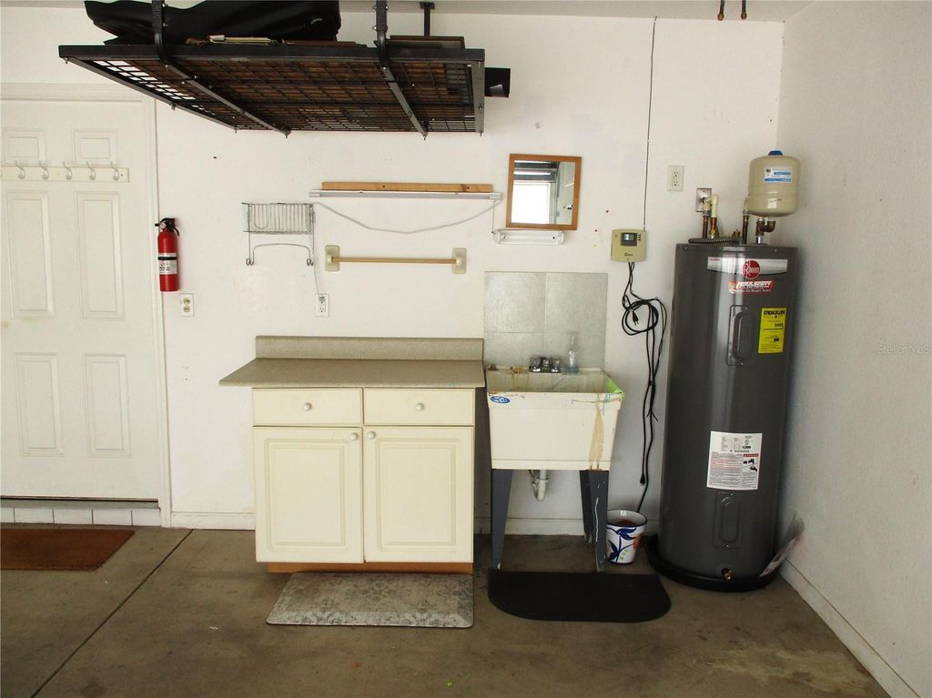 Image 50 of property listing at 14464 SW 112TH CIRCLE, Dunnellon, FL 34432