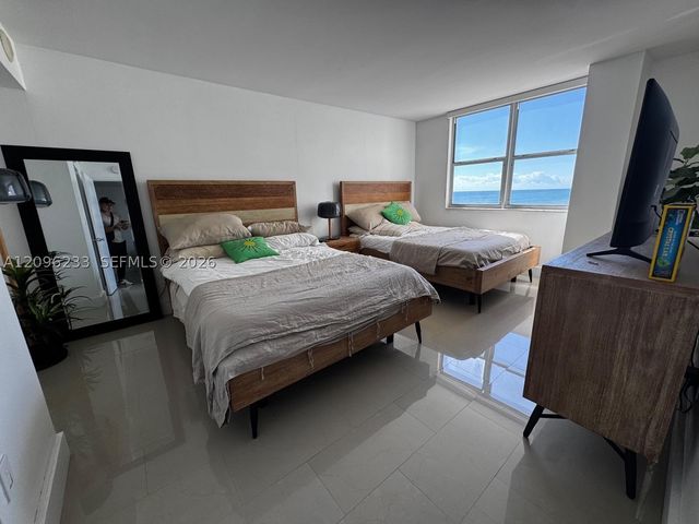 5701 Collins Ave 912, Miami Beach, FL 33140
