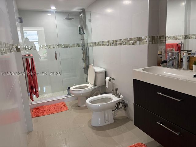 5701 Collins Ave 912, Miami Beach, FL 33140