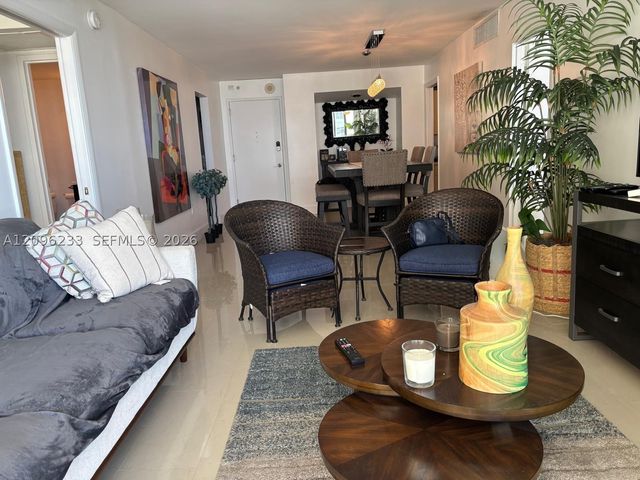 5701 Collins Ave 912, Miami Beach, FL 33140