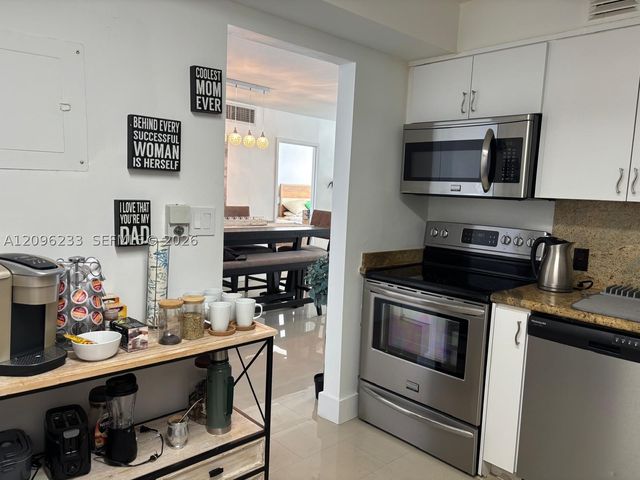 5701 Collins Ave 912, Miami Beach, FL 33140