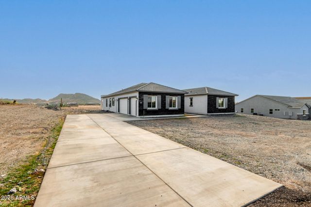 1907 W Brooke Lane, Queen Creek, AZ 85144