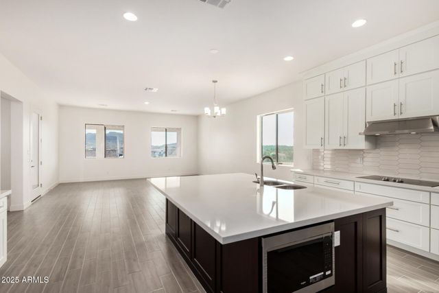 1907 W Brooke Lane, Queen Creek, AZ 85144