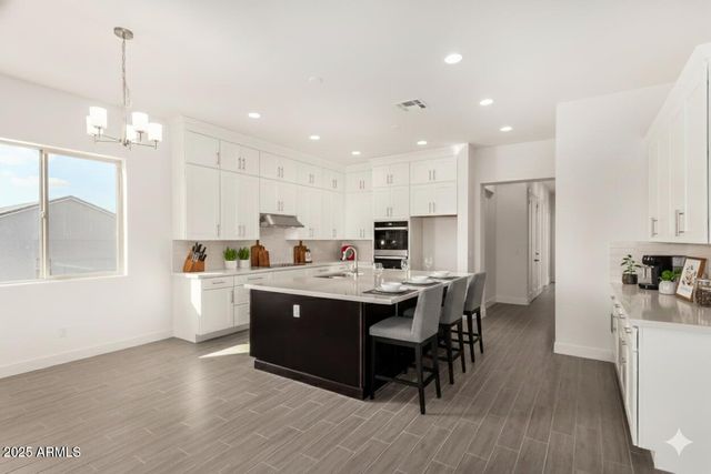 1907 W Brooke Lane, Queen Creek, AZ 85144