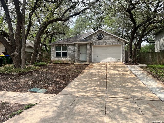 16131 IKE LN, Selma, TX 78154