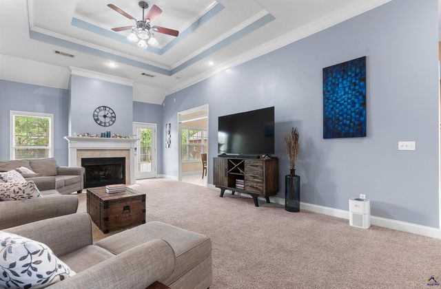 301 Hathersage Drive, Kathleen, GA 31047