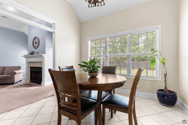 301 Hathersage Drive, Kathleen, GA 31047