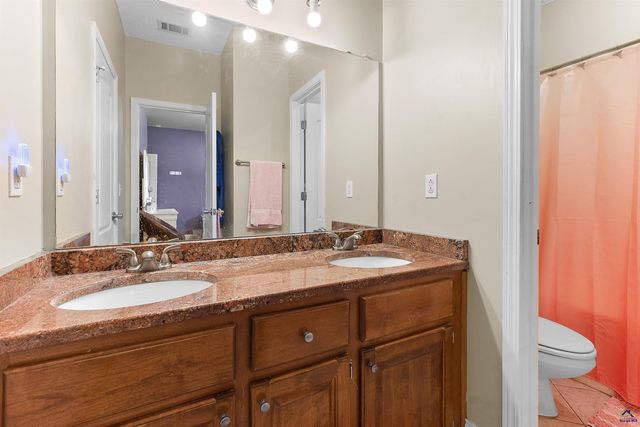 301 Hathersage Drive, Kathleen, GA 31047